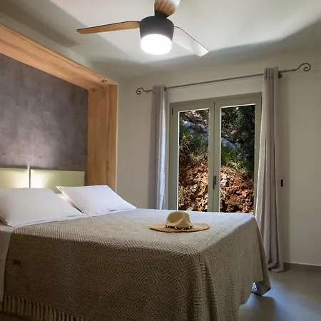 Βίλα Anthelia-idyllic View And Private Access To The Sea